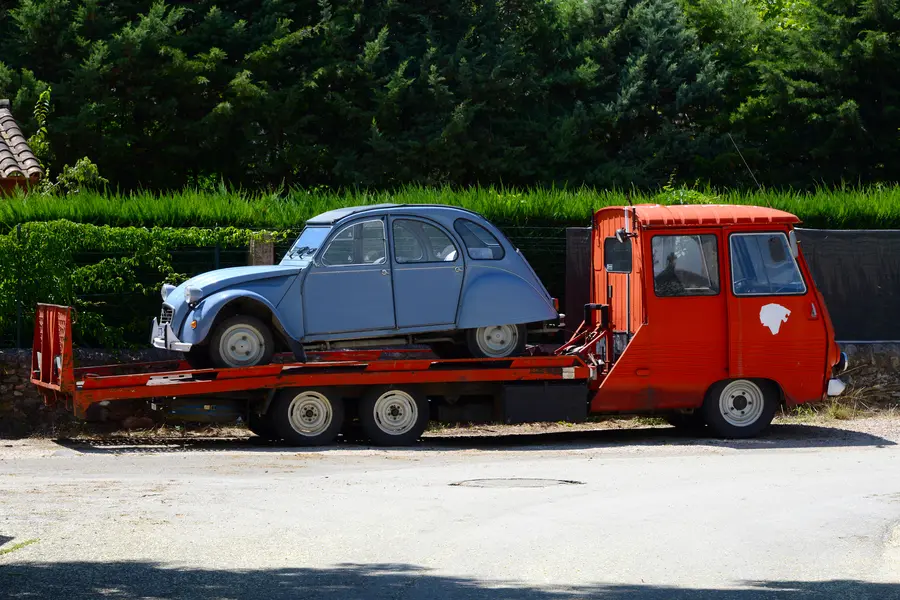 How Emergency Towing Ensures Roadside Safety And Assistance Phoenix AZ