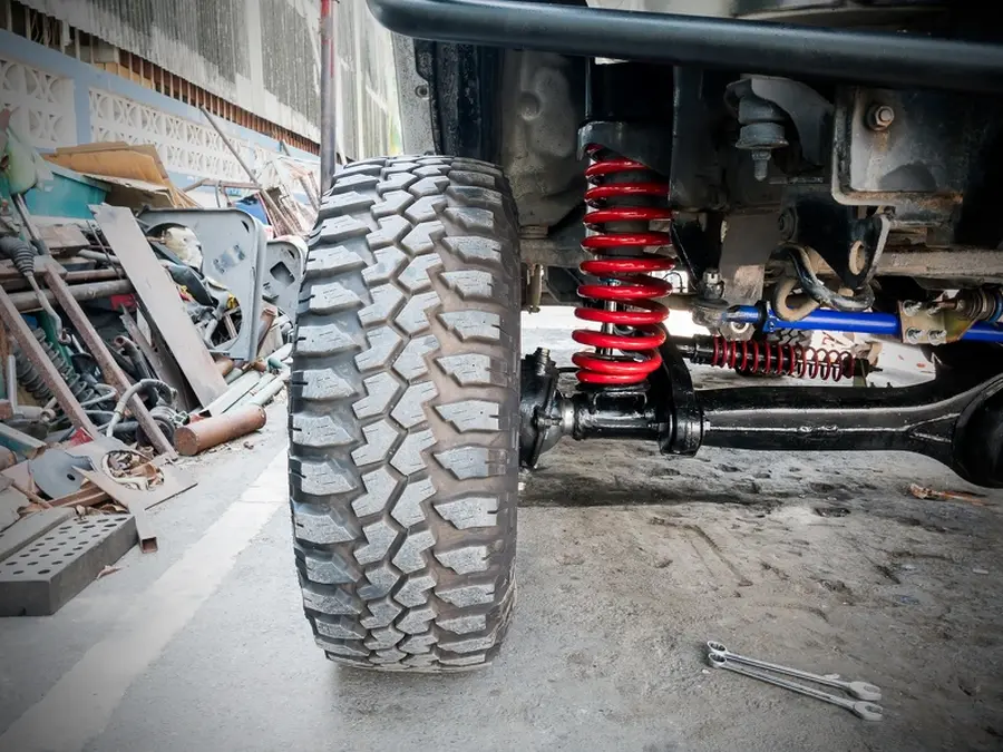 Professional Tire Change Phoenix AZ